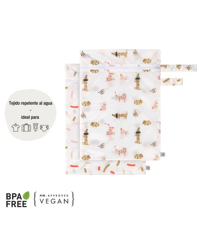 Saco reutilizável Lassig para snacks, padrão colorido de animais, aberto, mostrando o interior impermeável.