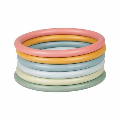 Pilha de anéis de atividades Little Dutch em silicone, mostrando as cores pastel variadas.