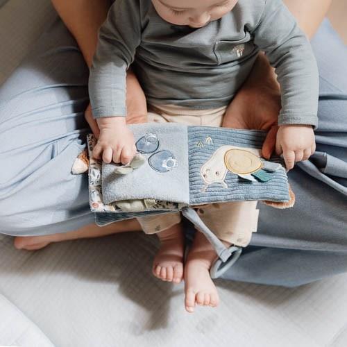Argola para prender o livro ao carrinho de bebé