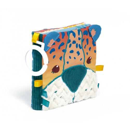 Vista lateral do Livro sensorial Selva Ludi com capa de leopardo, destacando o anel de fixação e as texturas laterais.