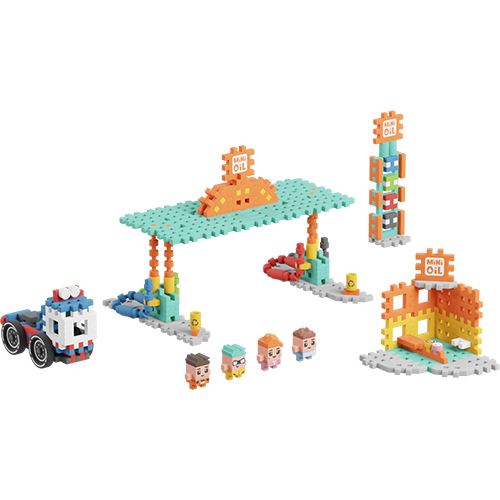 A Estação de Serviço Marioinex Mini Waffle City montada, mostrando os postos de abastecimento, a loja e as personagens.