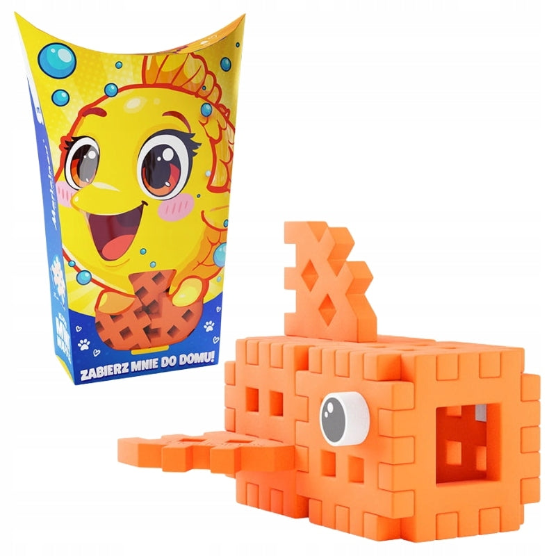 Peixe laranja construído com blocos Mini Waffle Pocket Pets da Marioinex, ao lado da sua embalagem colorida.