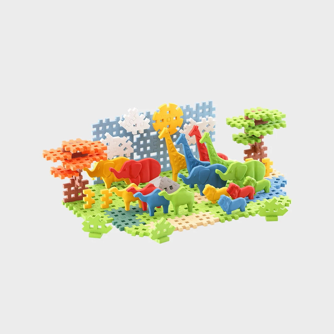 Construção de um cenário de savana africana com os blocos Mini Waffle Marioinex, incluindo animais como elefantes e girafas.