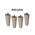 Conjunto de quatro pés de madeira cónicos da Micuna, com parafusos, sobre fundo branco, com o logótipo "micuna" no topo.