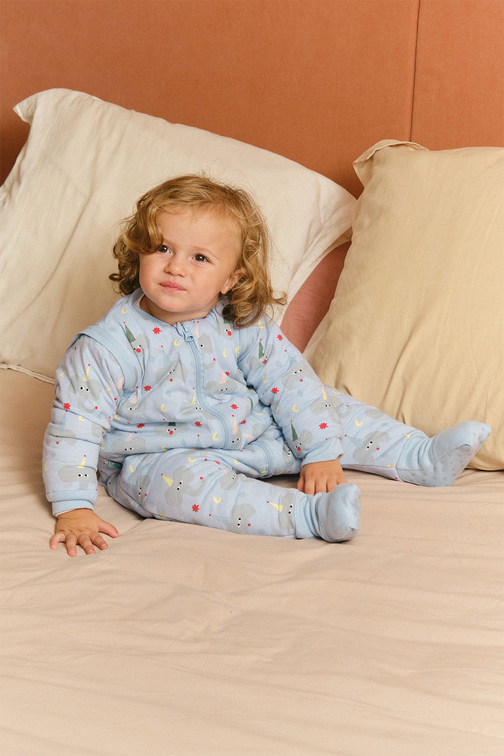 Saco de dormir MolisandCo TOG 2.5 com pés e mangas Animal Party