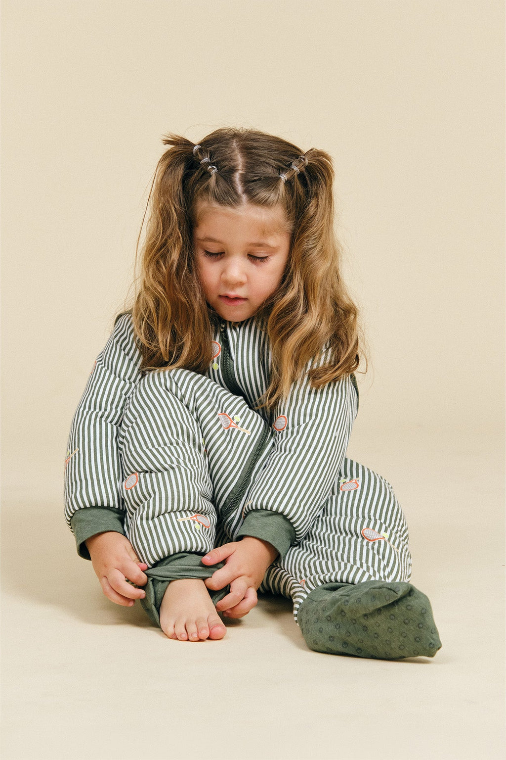 Saco de dormir MolisandCo TOG 2.5 com pés e mangas Tennis