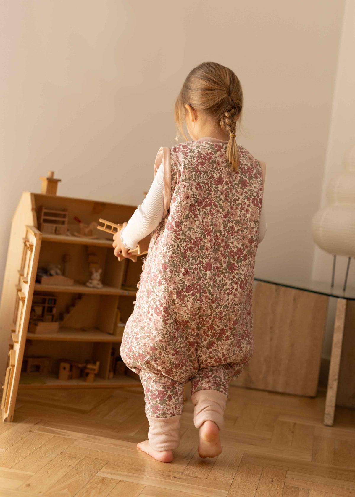 Saco de dormir MolisandCo TOG 2.5 com pés e mangas Winter Commelina