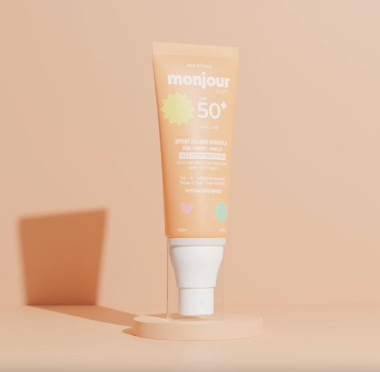Monjour Protetor solar SPF 50+ Hipoalergénio spray 100ml, embalagem do produto em fundo neutro.