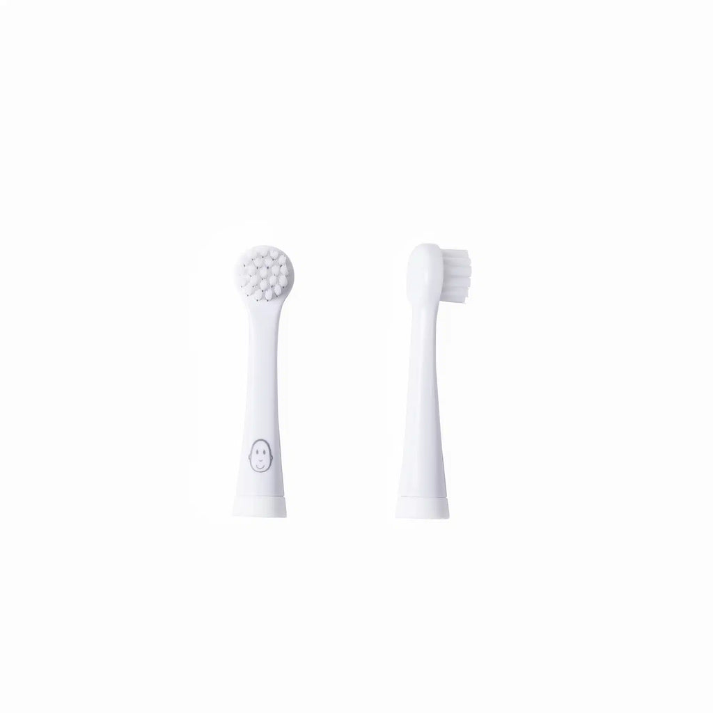 Conjunto de duas recargas para escova de dentes elétrica Monkey com cerdas macias e tampa protetora.