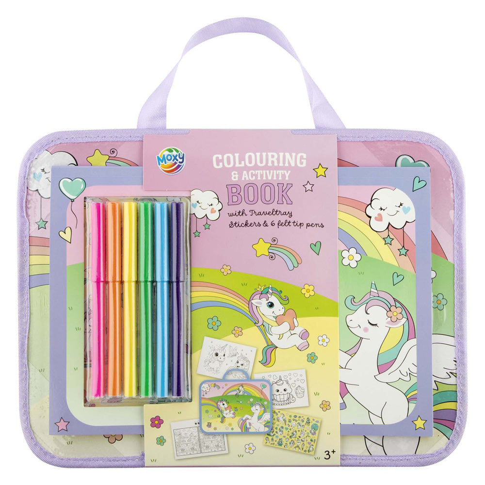 Livro de atividades Moxy com tabuleiro de viagem e marcadores coloridos para criancas.