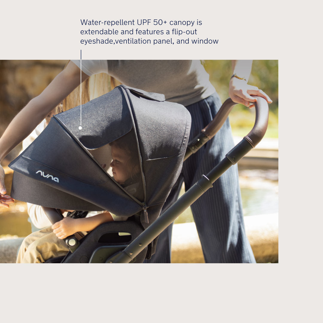 Carrinho Nuna MIXX NEXT com assento reversível, mostrando a opção de o bebé ficar virado para os pais.
