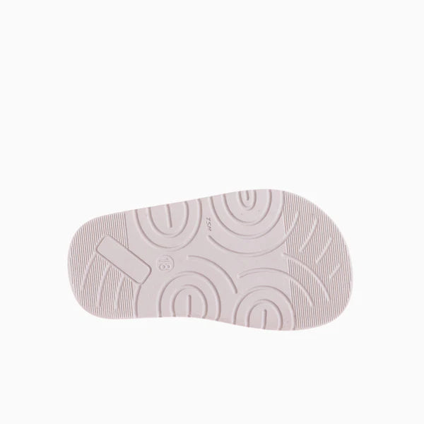 Sola ultraflexível e antiderrapante da sandália Pablosky Olimpo, em cor rosa claro, com padrão circular para tração e tamanho visível (19).