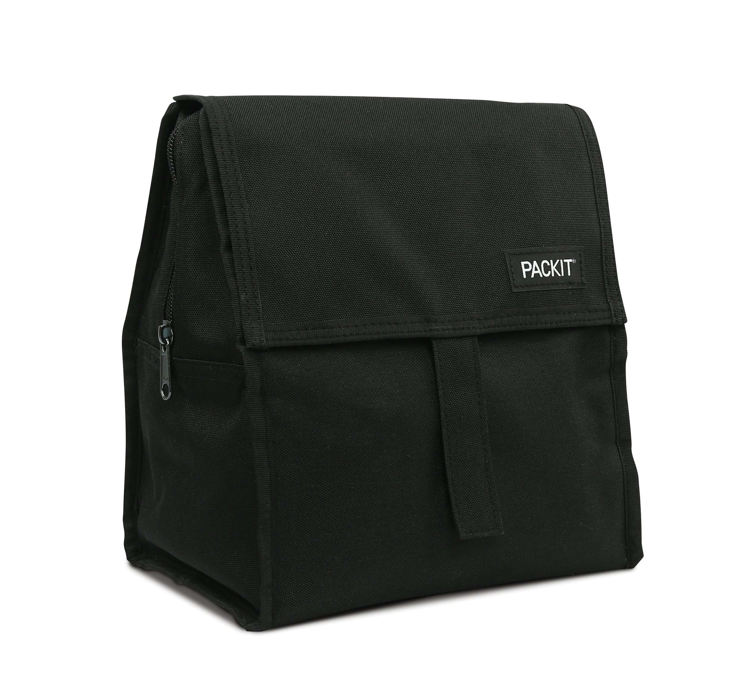 Packit Bolsa lancheira térmica Lunch Bag preta, fechada, vista de um ângulo frontal, destacando o logótipo Packit e a alça de fecho.