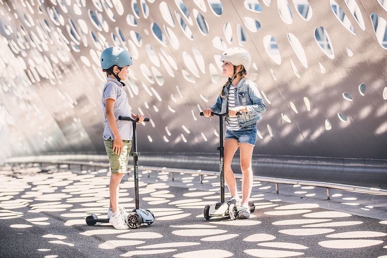 Scoot & Ride Trotinete com LED Highwaykick 5