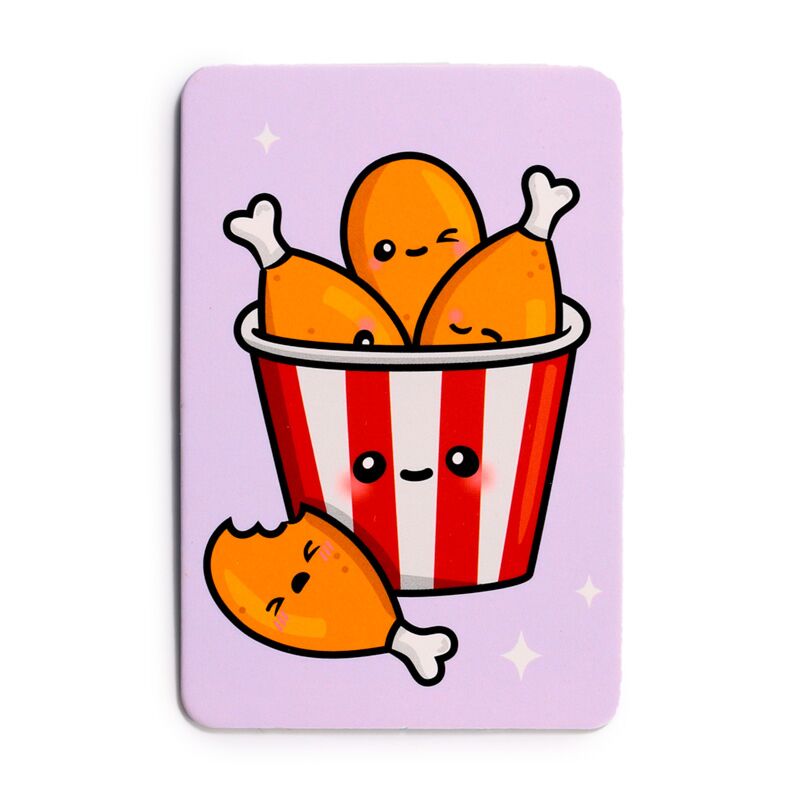 Carta de memória Foodiemals com um balde de frango frito animado e um pedaço mordido, sobre fundo lilás suave.