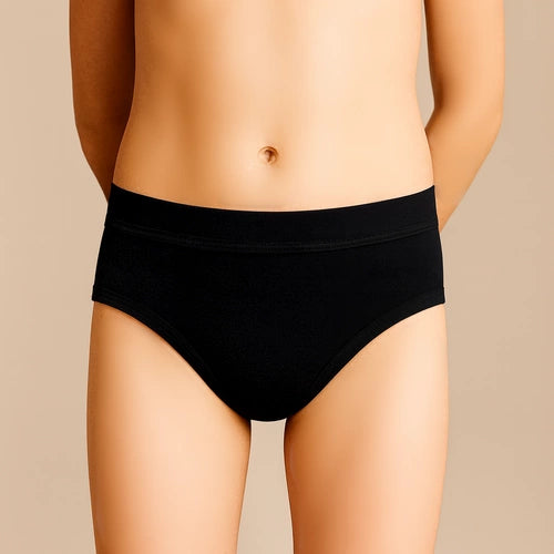 Vista frontal das cuecas absorventes unissexo Pupus em cor preta, destacando o corte clássico semelhante a roupa interior normal.