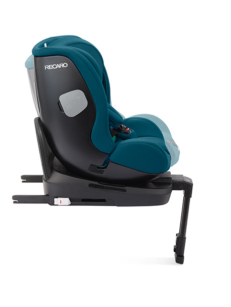 Perfil lateral esquerdo da cadeira auto azul-petróleo, mostrando o ajuste da inclinação e o sistema ISOFIX.