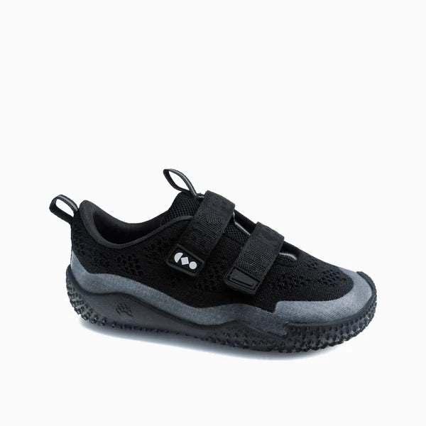 Sapatilhas barefoot Pablosky Black Knit em tecido preto com fecho aderente para crianca