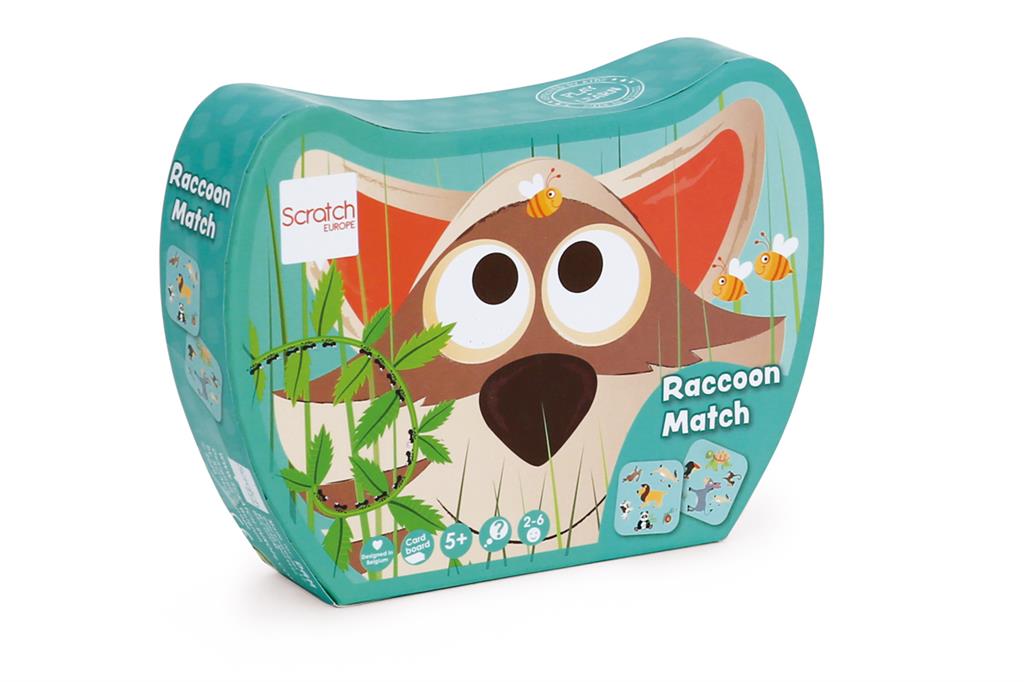 Caixa do jogo Scratch Raccoon Match com ilustração de um guaxinim e abelhas, mostrando as cartas do jogo e a idade recomendada (5+).