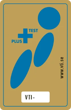 Selo dourado do Plus Test Sueco (VTI) com ícone azul, confirmando a aprovação nos rigorosos testes de segurança da Axkid ONE 3.