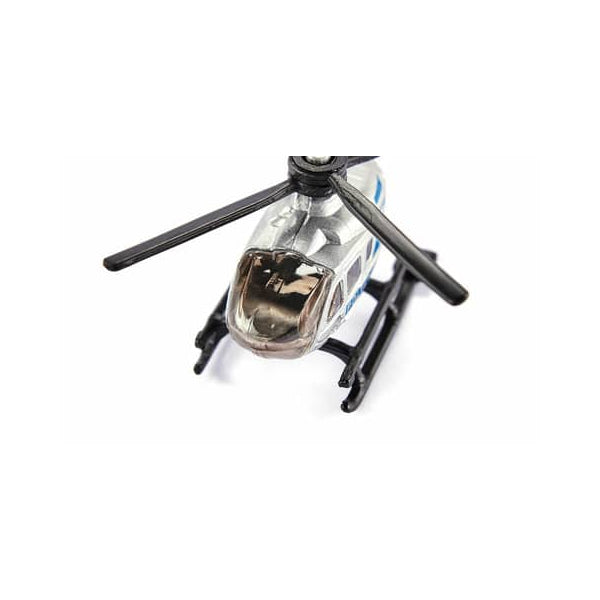 Detalhe frontal superior da miniatura Helicóptero da Polícia SIKU, destacando o cockpit transparente e as hélices principais.
