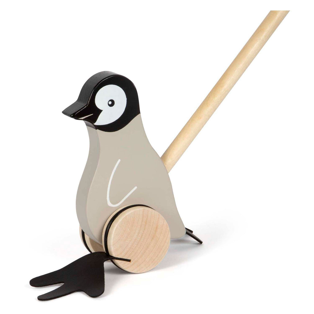 Detalhe da pega ergonómica ajustável do pinguim de empurrar, mostrando a madeira natural e o mecanismo de ajuste de altura.