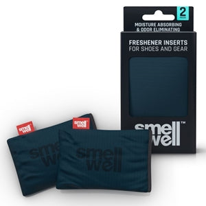 Dois sacos absorventes SmellWell Active azul-escuro (navy) com embalagem, para eliminação de humidade e odores em equipamento desportivo.