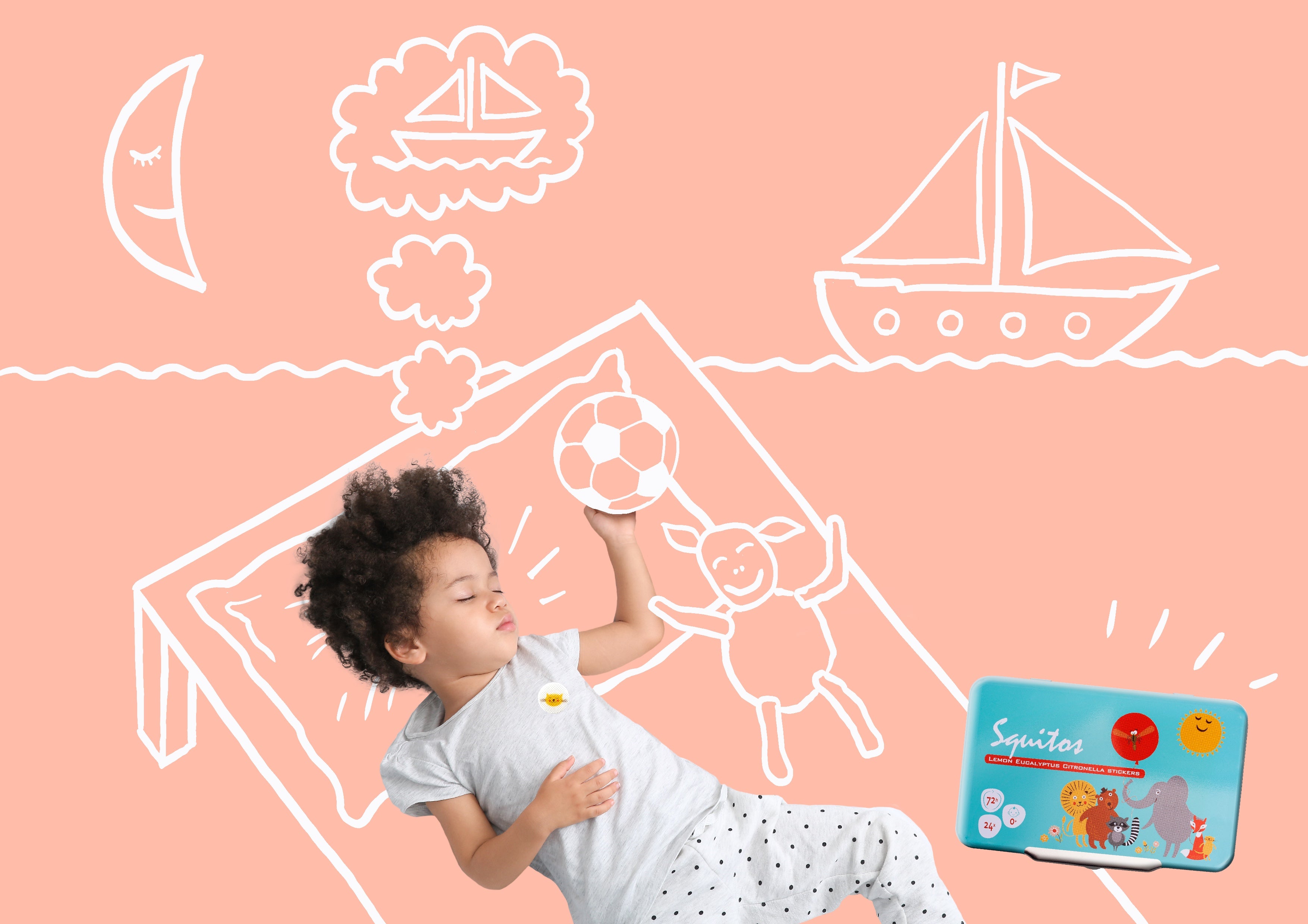 Criança a dormir tranquilamente com um autocolante repelente Squitos visível, ilustrando proteção noturna contra mosquitos.