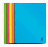 Conjunto de cinco cadernos Unikolor A4 com capas lisas e coloridas (azul, verde, rosa, amarelo e laranja) empilhados, exibindo a variedade de cores disponíveis.