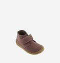 Botins barefoot Victoria em pele de cor malva com fecho de velcro