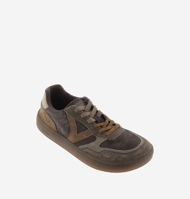 Sapatilha Victoria Barefoot DUNA em camurça castanho marron para adulto