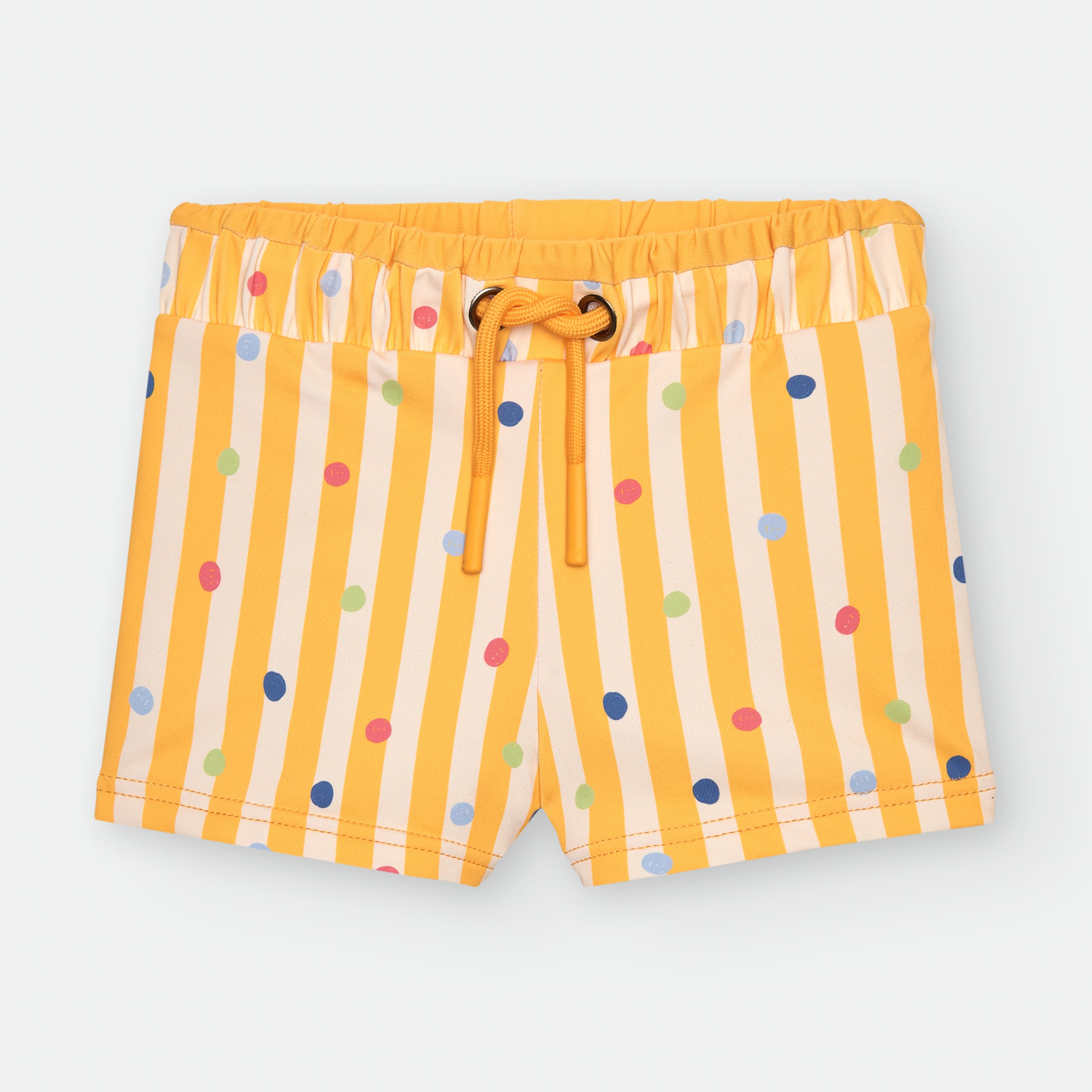 Boxer de praia infantil Waterlemon amarela a riscas com bolinhas coloridas, vista frontal, com cós elástico e atacadores amarelos.