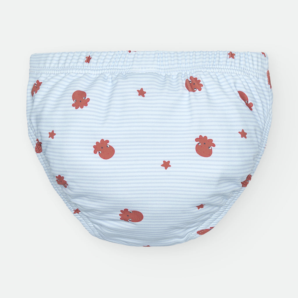 Detalhe da cueca de banho Waterlemon, padrão listado azul com ilustrações de polvos e estrelas-do-mar, vista frontal.