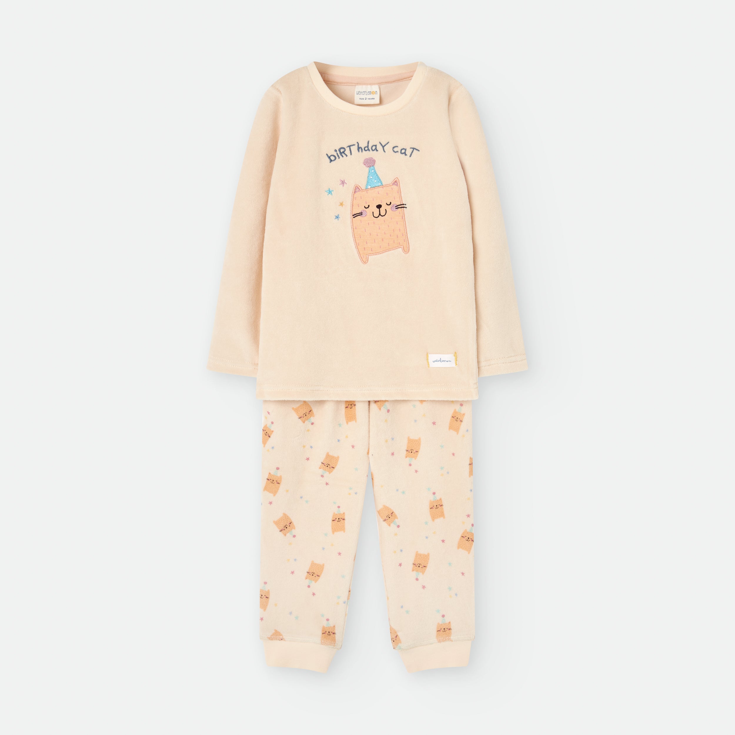 Pijama de duas peças Waterlemon em veludo cor de pêssego, com camisola de manga comprida e estampado "Birthday Cat".