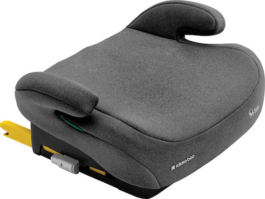 Vista lateral da base da cadeira auto elevatória KikkaBoo i-Size cinzenta, mostrando o mecanismo de encaixe ISOFIX amarelo.