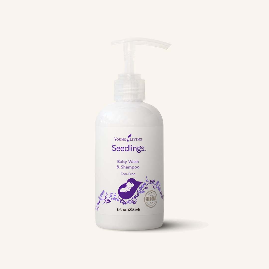 Frasco de Young Living Seedlings Baby Wash & Shampoo 236ml para bebé.