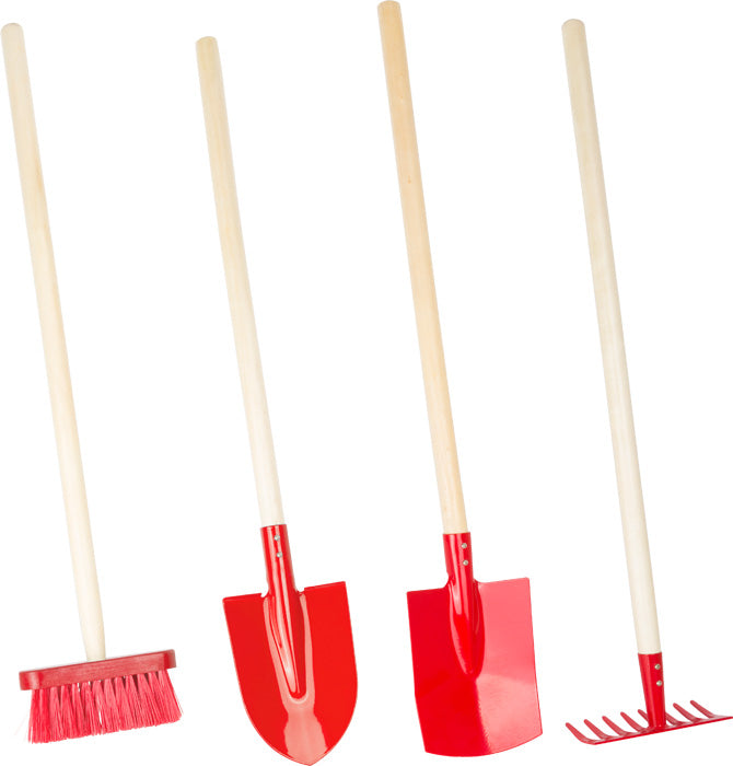 small foot - large gardening tools
