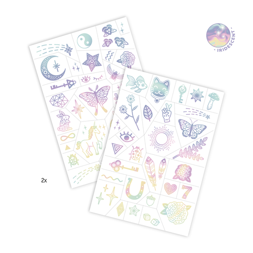 Duas folhas de tatuagens Djeco Amuletos da Sorte com diversos desenhos iridescentes, incluindo unicórnio e borboleta.