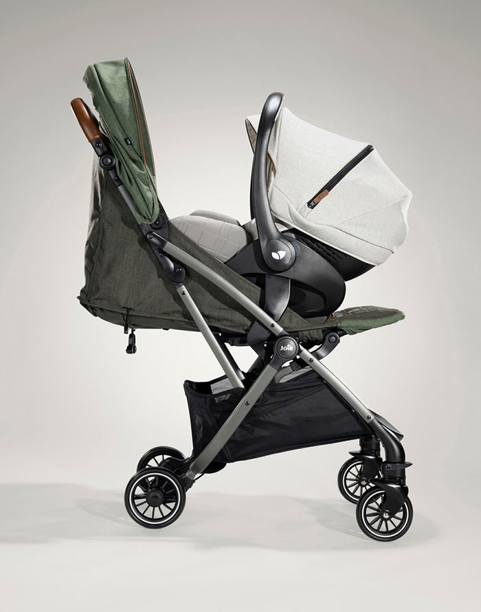 Cochecito compacto Joie Tourist™ Signature - hasta 15 kg