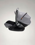 Base ISOFIX da cadeira auto, com a barra de apoio destacada e inclinada.