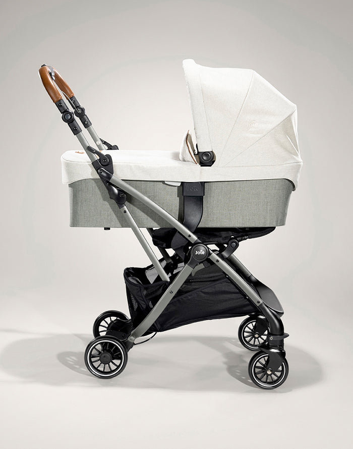 Cochecito compacto Joie Tourist™ Signature - hasta 15 kg