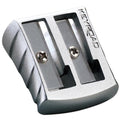 Afiador Keyroad de metal prateado com duas aberturas de tamanhos diferentes.