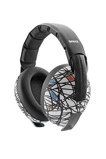 Abafadores de ruído Banz cor-de-rosa para crianças, proteção auditiva com almofadas de espuma.