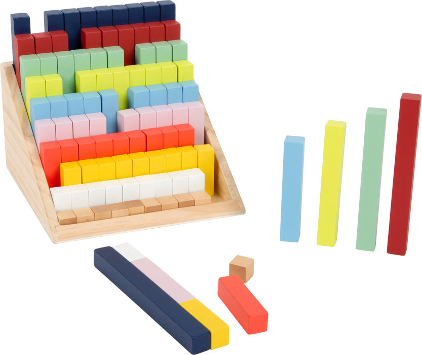 Detalhe do conjunto de barras de cálculo small foot XL, com algumas peças fora da base, mostrando diferentes possibilidades de construção e combinação de cores.