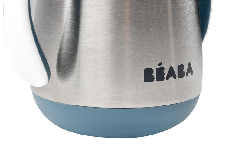 Detalhe da base azul e corpo em aco inoxidavel com logotipo Beaba