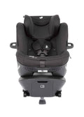 Vista lateral direita da cadeira auto preta com base ISOFIX.