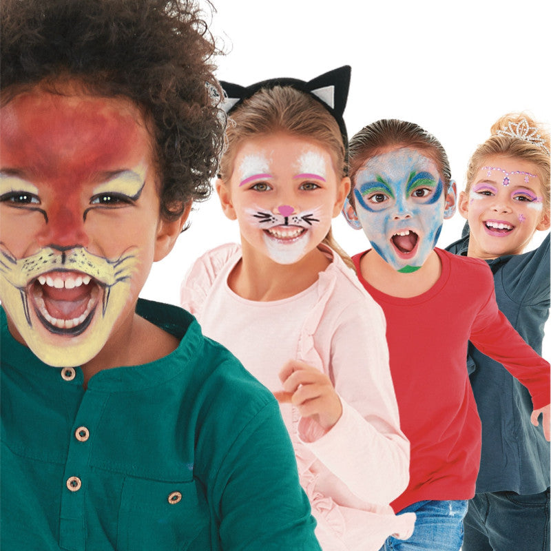 Crianças com pinturas faciais coloridas de animais e fantasia