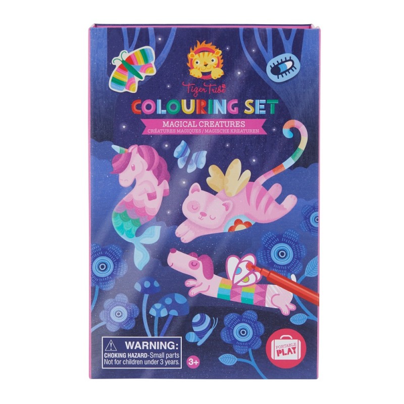 Uma criança a colorir um unicórnio num livro de colorir Tiger Tribe, com marcadores e autocolantes coloridos à volta.