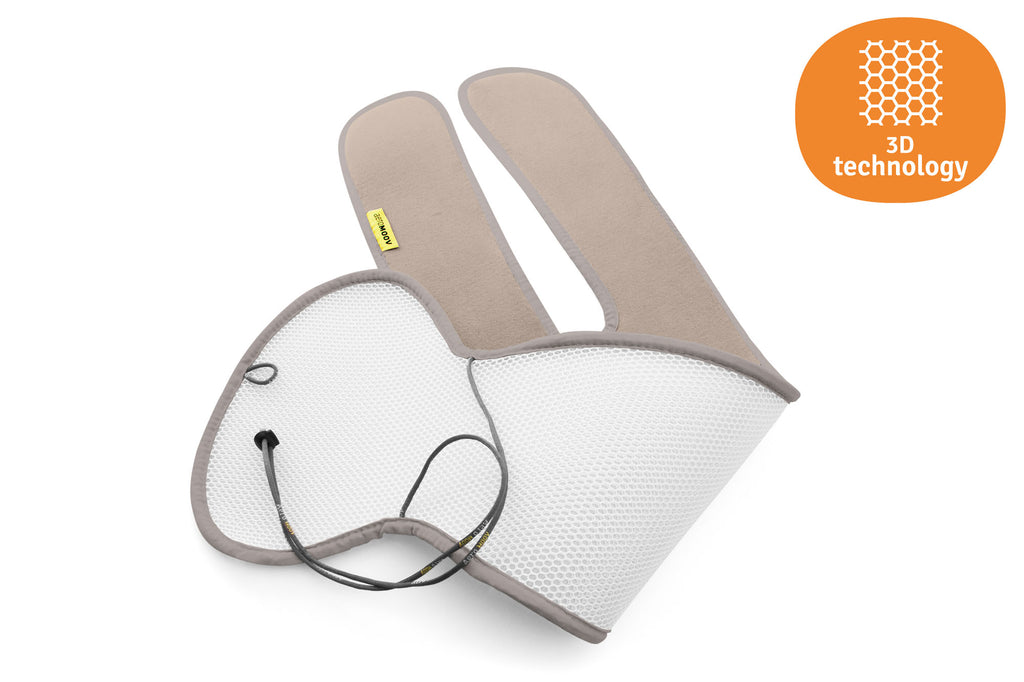 Detalhe da capa Aeromoov AirLayer 3D cor bege, mostrando o lado com malha respirável (branco) e o sistema de ajuste com cordão elástico, com ícone de tecnologia 3D.