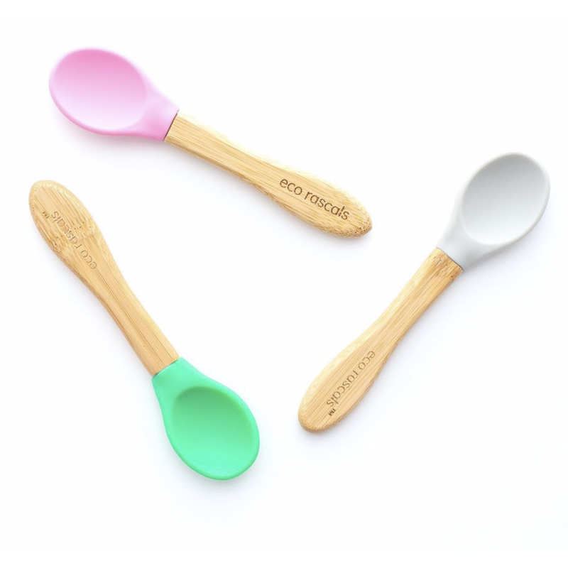 Detalhe das colheres Eco Rascals de bambu e pontas de silicone